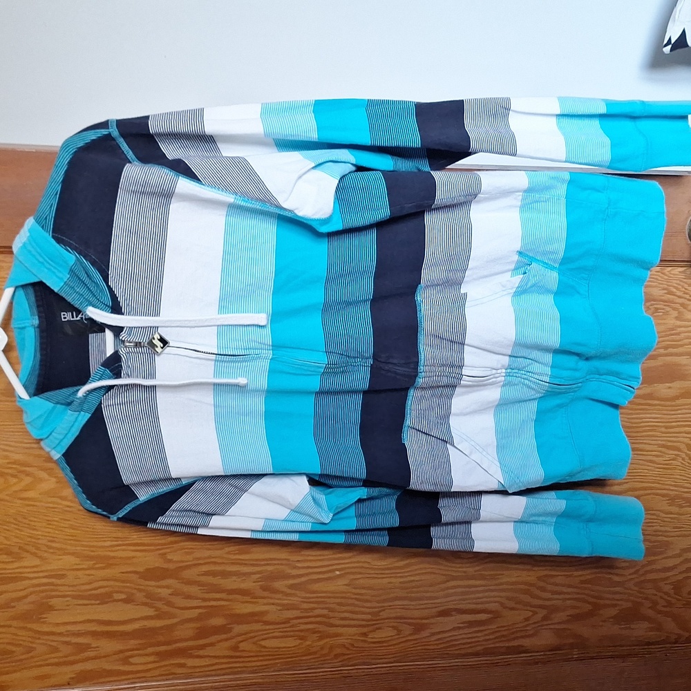 Billabong sweater
